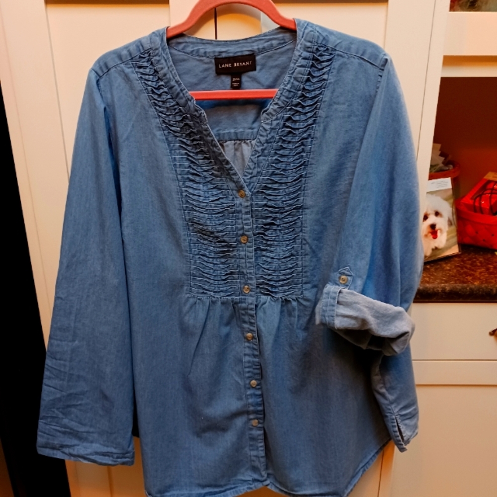 Lane Bryant denim shirt size 22-24.